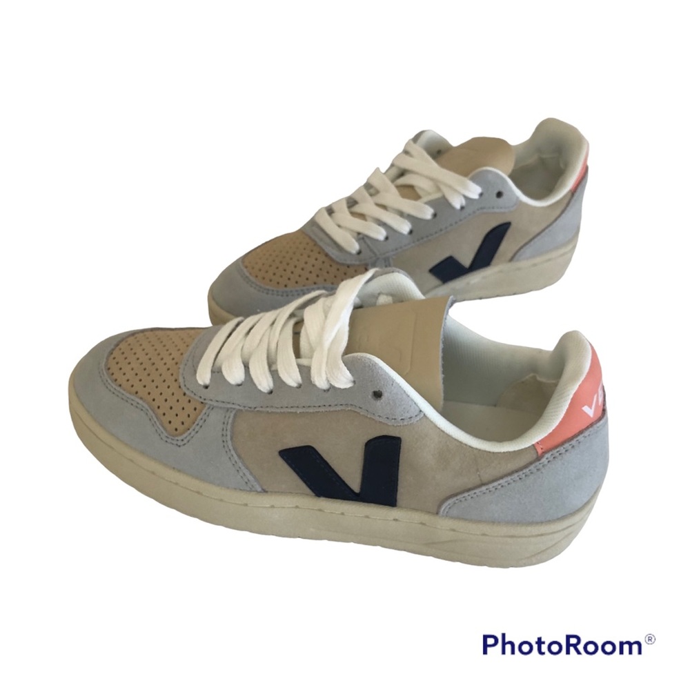 Veja sneaker, EU 36,  NWT